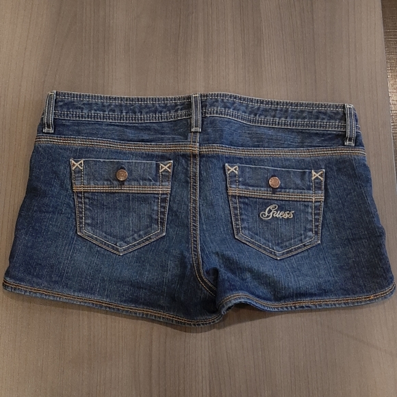 GUESS Y2k Denim Mini Shorts Dolphin Hem Embroidered Logo - Picture 7 of 10